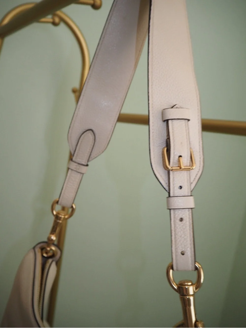 COACH Chalk Off White Pebble Leather Small Hobo Shoulder Bag Gold Hardware